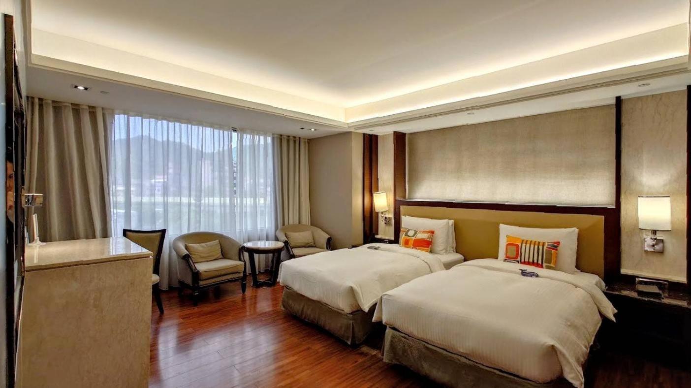 S Aura Hotel Taipei Exterior photo
